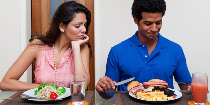 she is on a diet he is eating burgers unsupportive