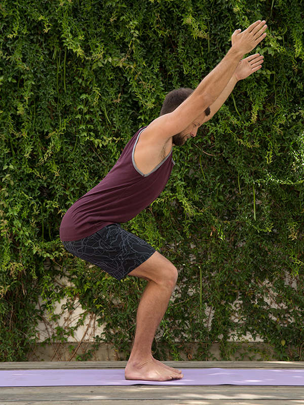 5 Standing Poses for Core Strength - Chair 5 Standing Poses for Core Strength - Chair