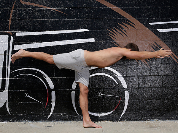 5 Standing Poses for Core Strength - Warrior 3 5 Standing Poses for Core Strength - Warrior 3