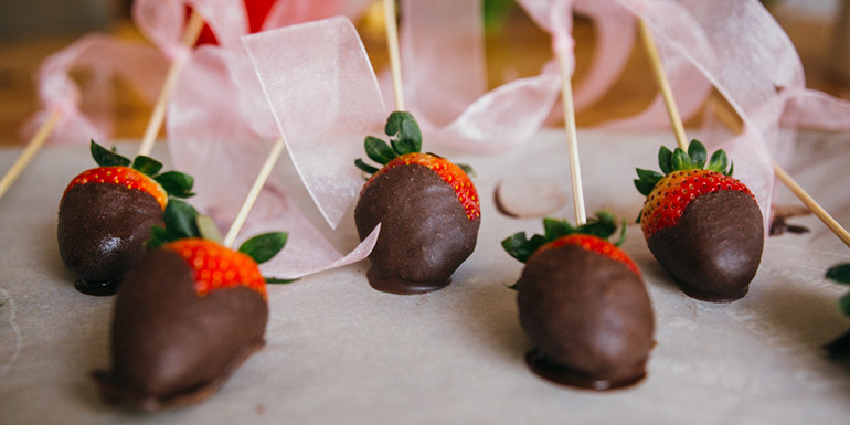 Shakeology_Chocolate-Dipped_Strawberries