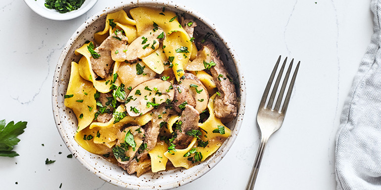 Skinny Beef Stroganoff