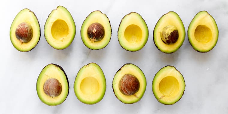 here s the best way to store a cut avocado the beachbody here s the best way to store a cut avocado the beachbody