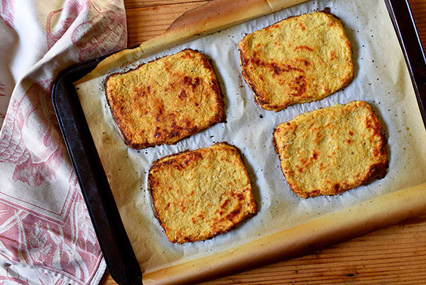 How to Make Cauliflower Bread