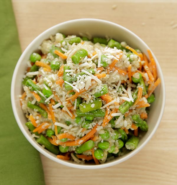 Easy Slow Cooker Recipes: Slow Cooker Chicken and Quinoa with Spring Vegetables