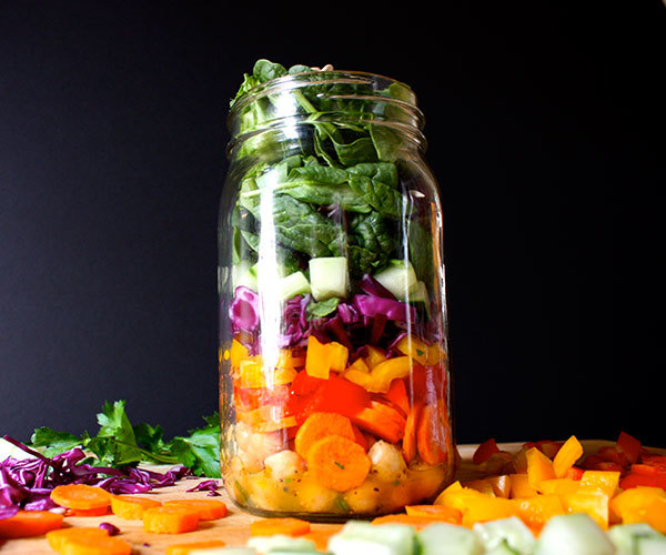 Rainbow Salad in a Mason Jar