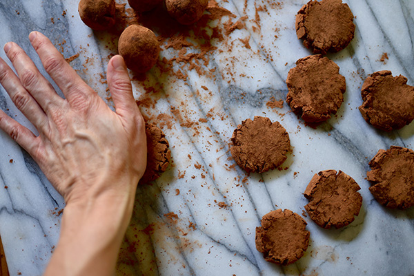 Tiramisu No-Bake Cookies